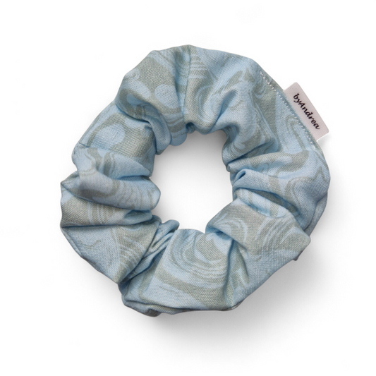 Scrunchie lys blå kruseduller